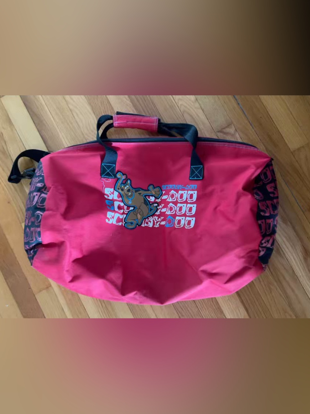 Vintage Y2K Scooby Doo Red Duffel Bag Warner Bros
